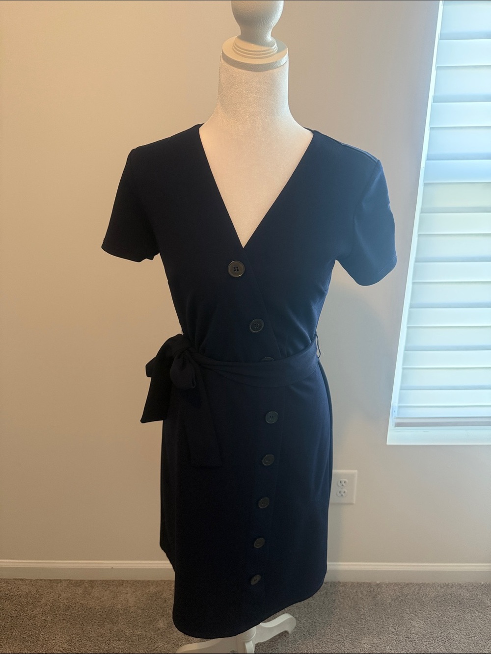 Short-Sleeve Navy V-Neck Button Wrap Dress with Side Tie